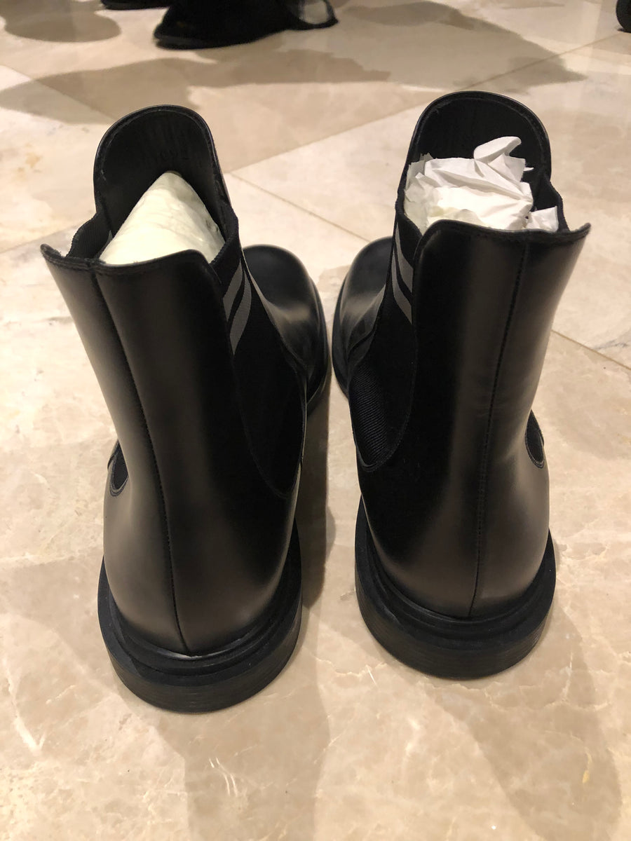 Fendi Black Leather Chelsea Boots 11 – Wopsters Closet display picture 1