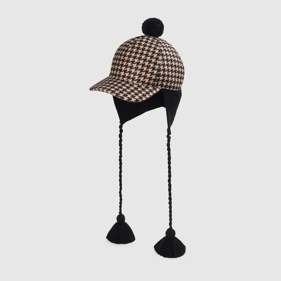 Gucci Houndstooth Hat w/Ear Flaps Tassels Sz L 59 – Wopsters Gucci Houndstooth Hat w/Ear Flaps Tassels Sz L 59 – Wopsters