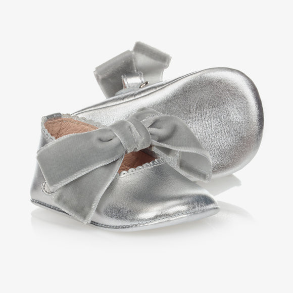 Iceland’s Silver Leather Baby Shoes by Children’s Classics Sz 18